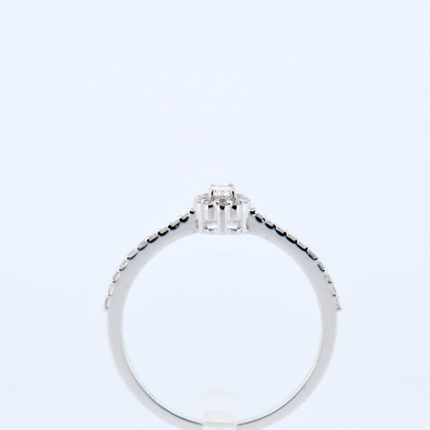 18k White Gold Diamond Halo Ring