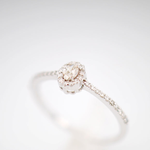 18k White Gold Diamond Halo Ring