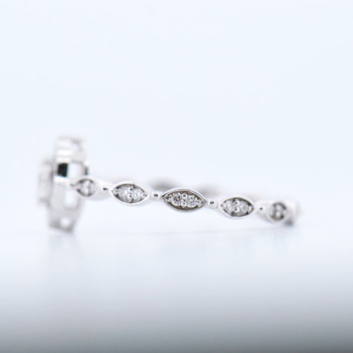 18k White Gold Diamond Halo Ring Set